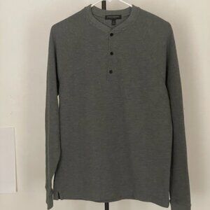 Banana Republic Men’s Core Temp Slub Knit Henley Shirt Size Medium | 618300-02
